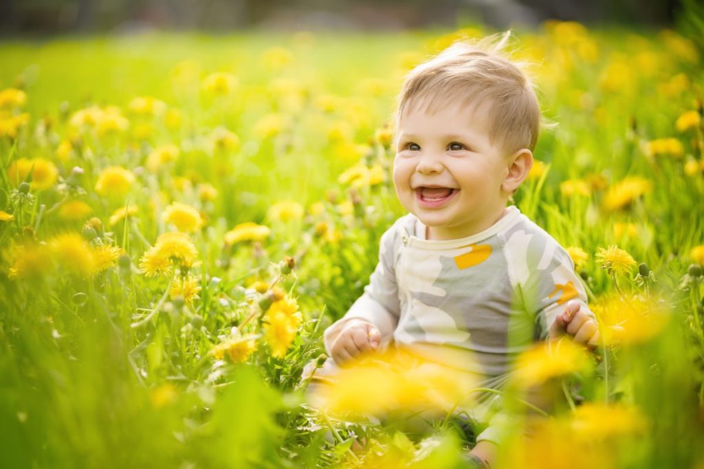 Children need different foods in the summer. A feeding schedule should include foods that are cooling in nature during the summer.