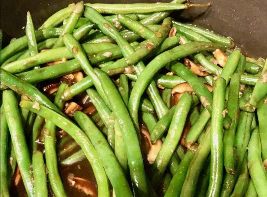Green beans in the pan Shiitake mushroom green beans and quinoa recipe Green beans